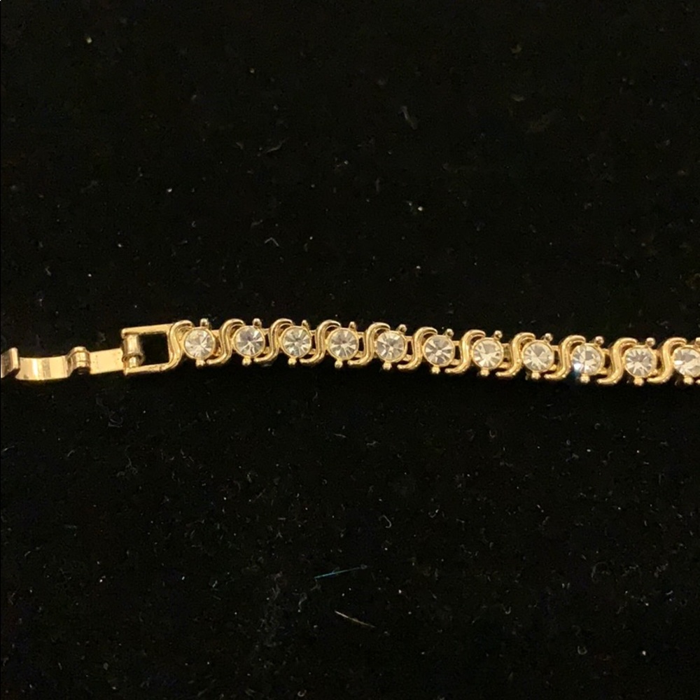 Gold and diamond tennis bracelet
